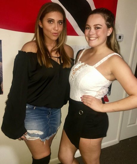 Olivia H Brüste OnlyFans