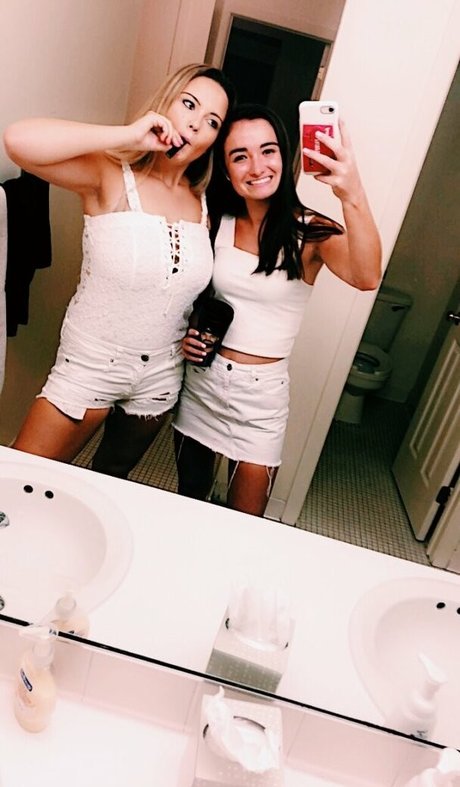 Olivia H Bilder OnlyFans