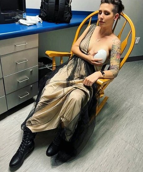 Soe Gwchwind Nacktbilder von OnlyFans geleakt