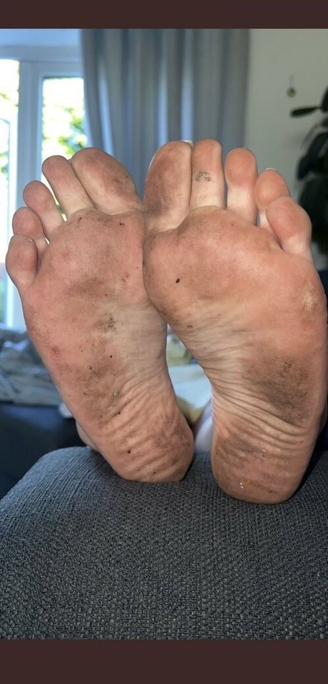 Queen Sarah OnlyFans Nackt