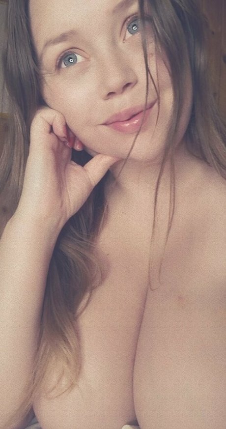 only melone OnlyFans Striptease