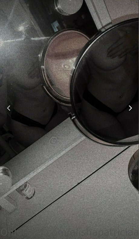 Alisha Wallace OnlyFans Brüste Bild