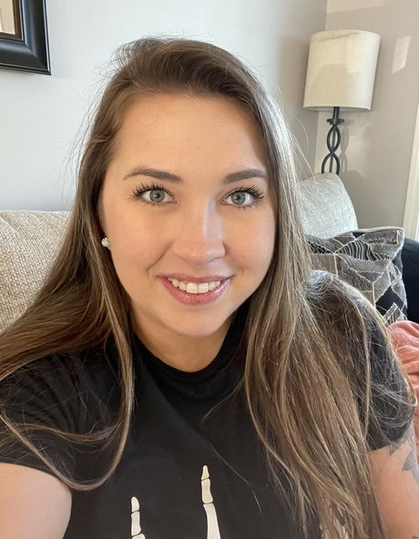 Hannah Jacobs OnlyFans Nacktbilder