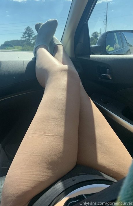 Doreencurves Nacktpornos auf OnlyFans