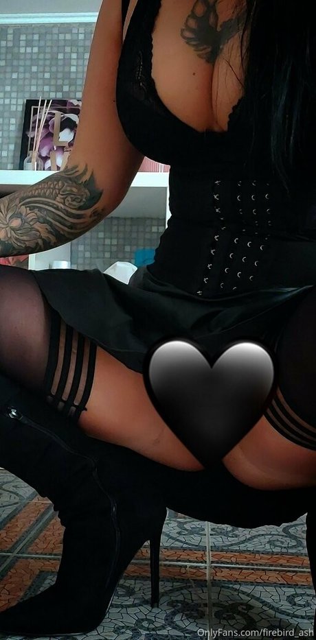 firebird ash Nacktbilder von OnlyFans