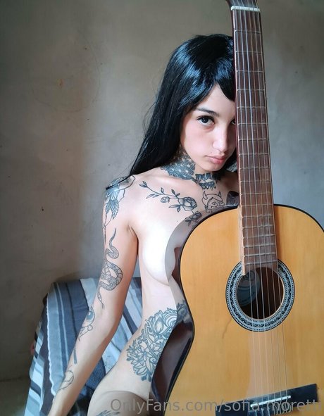 sofia moreti OnlyFans Striptease