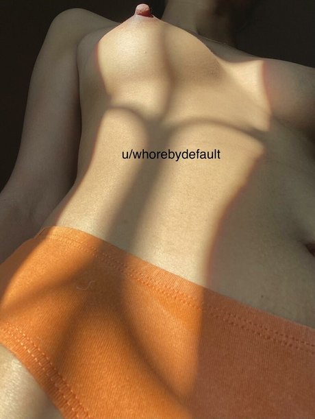 whorebydefault OnlyFans Fotos