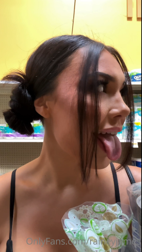 Rainey James OnlyFans-Archiv