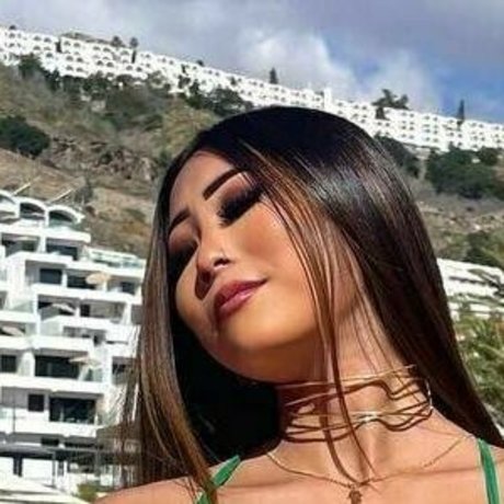 miaa dancer OnlyFans Brüste Bild