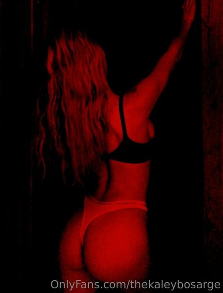 zierliche nackte onlyfans heiß Aufnahme