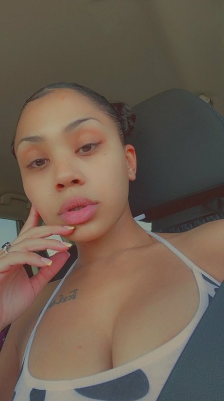 The Lovely Luna OnlyFans Leaj