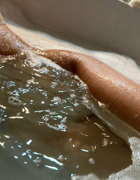 Mikaela Testa OnlyFans Leaj