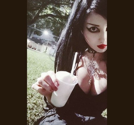 Ariel Chibiusa Nacktbilder von OnlyFans geleakt