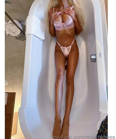 maiababeee Brüste OnlyFans