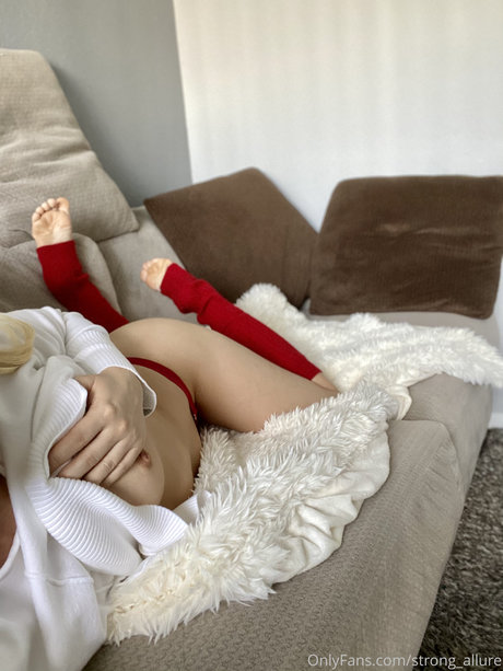 Strong Allure OnlyFans Nacktbilder