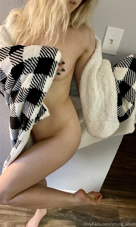 Strong Allure OnlyFans Leaked