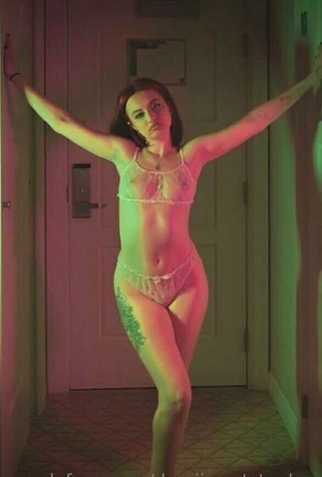 Demii Starr OnlyFans-Komplettinhalte