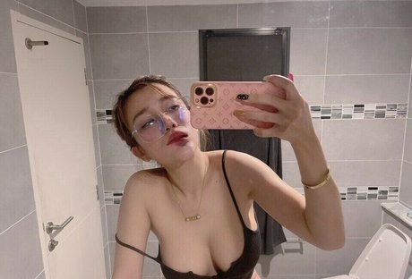 menaraewadee OnlyFans Joi