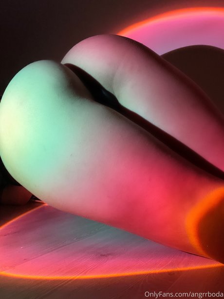 Miraiipek Nackt auf OnlyFans