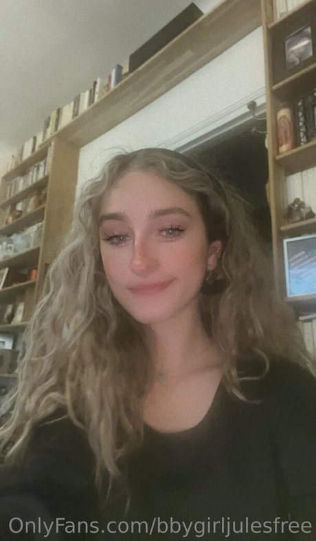 bbygirljulesfree OnlyFans
