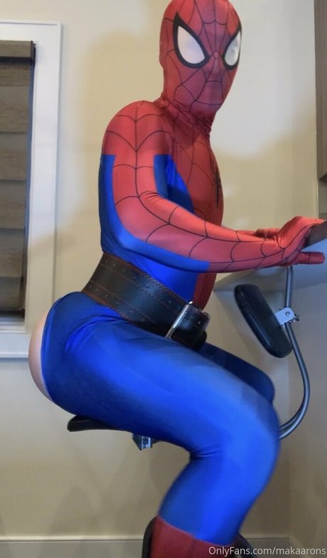 makaarons Nacktbilder von OnlyFans geleakt