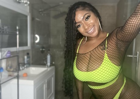 therealchanellealicia Leaks von Nacktbildern auf OnlyFans