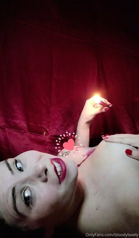 bloodylovely OnlyFans-Model