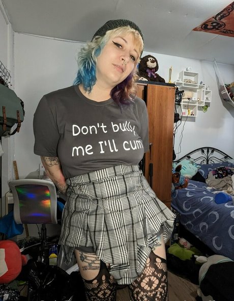 winterbunnieeoffree OnlyFans OnlyFans