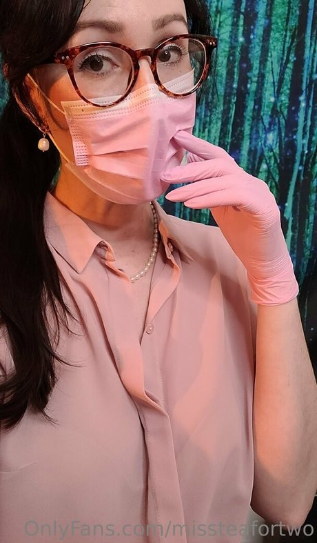 missteafortwo OnlyFans Brüste Bild