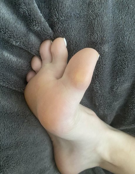 sashasfeetishxo OnlyFans Brüste Bild