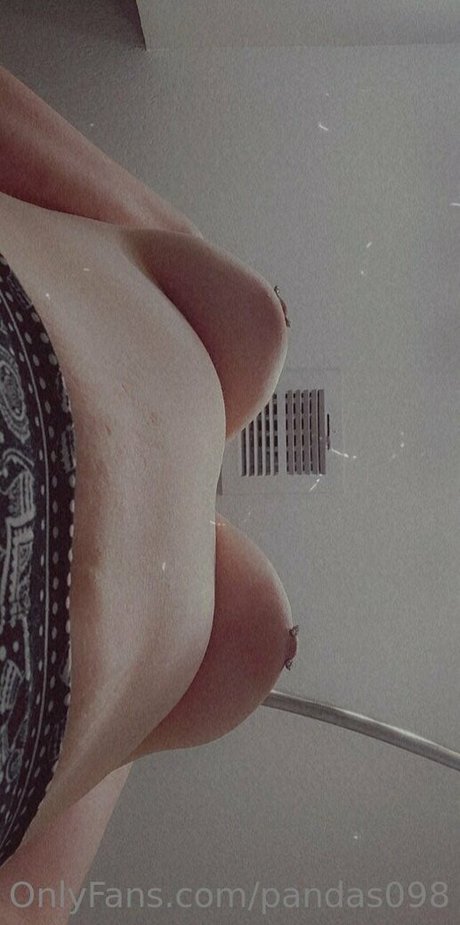 pandas098 OnlyFans Nacktbilder