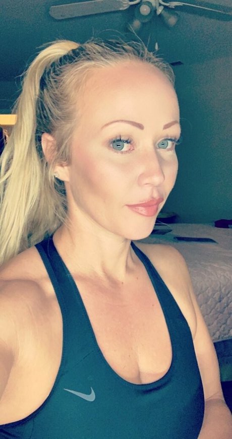 thetayloredway Brüste OnlyFans