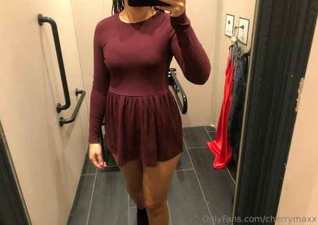 cherrymaxx Nackt auf OnlyFans