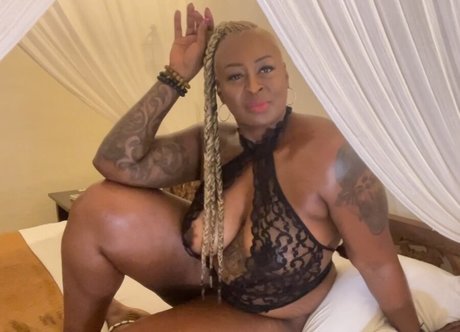 Monna White OnlyFans Sextape geleakt