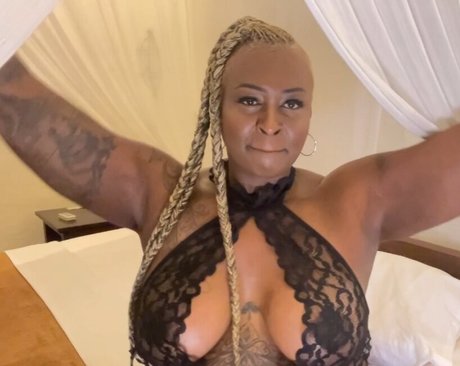 Monna White OnlyFans Nackt