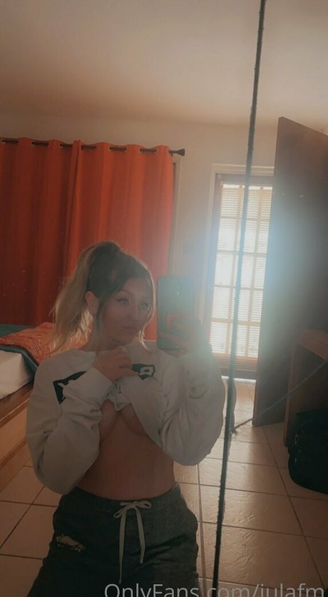 julafm OnlyFans Inhaltstyp