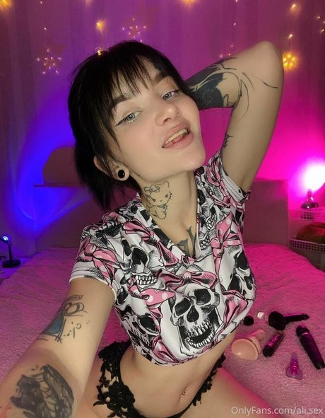 ali sex OnlyFans Pornografie