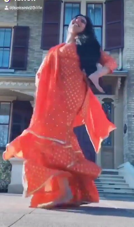 Taazveerr Nackt auf OnlyFans Leak