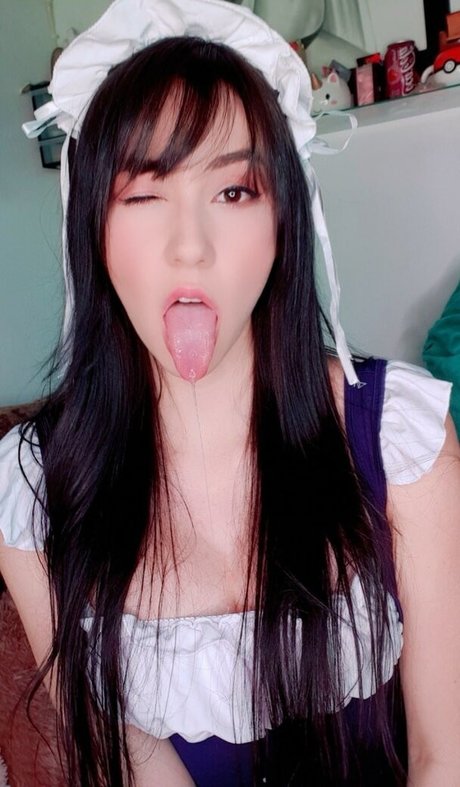 Hakicosmodel Nackt auf OnlyFans