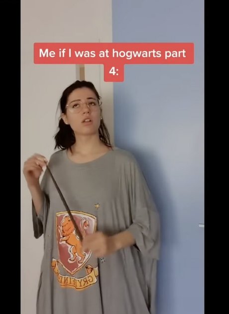 ailaughatmyownjokes OnlyFans Model Bilder