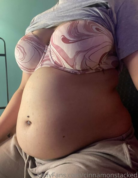 cinnamonstacked OnlyFans-Model