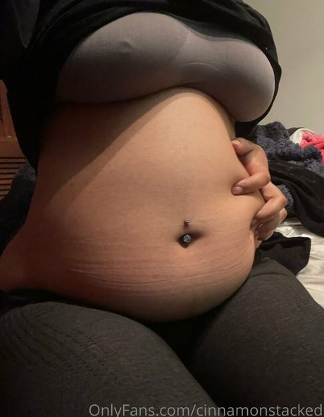 cinnamonstacked Leaks von Nacktbildern auf OnlyFans