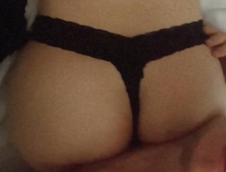 Masa Iva nusa Oben ohne OnlyFans