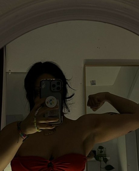 scarlettviv OnlyFans Leak