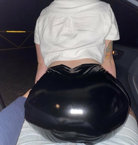 ellijade Nacktbilder von OnlyFans geleakt