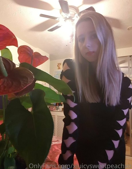 xjuicysweetpeachxo OnlyFans geleakte Pornografie