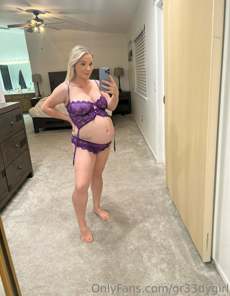 gr33dygirl Leaks von OnlyFans