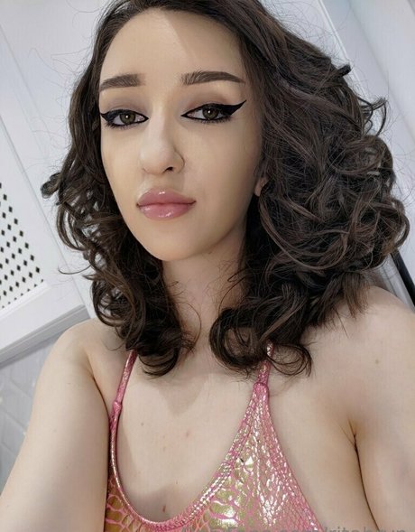 ritabryn OnlyFans Striptease