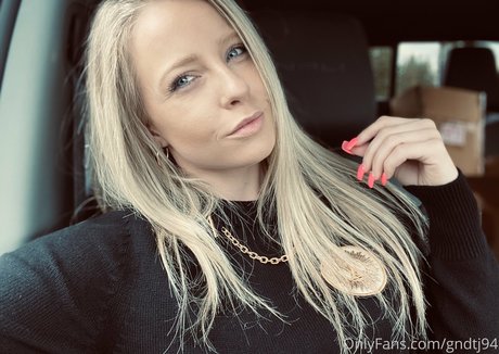 gndtj94 OnlyFans geleakte Brüste