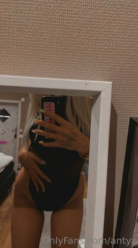 antyz OnlyFans-Bilder